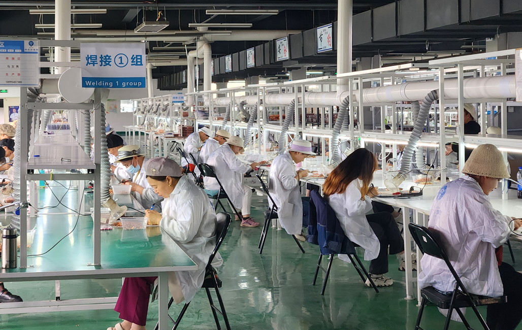 《宁夏季报》：海原县yp街机拓宽就业渠路让人民端稳“饭碗”