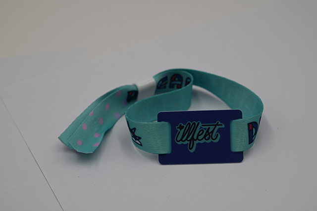 ”NFC技术，让雕像措辞“————全新的艺术表白方式